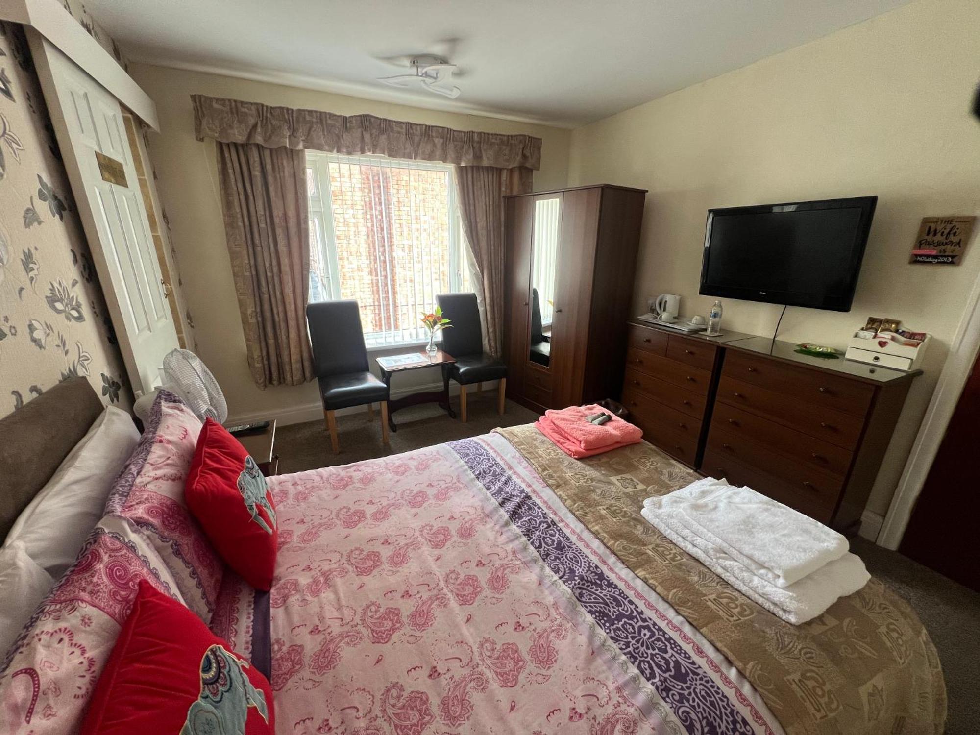 The Northdale Hotel Ltd สเกคเนส ภายนอก รูปภาพ